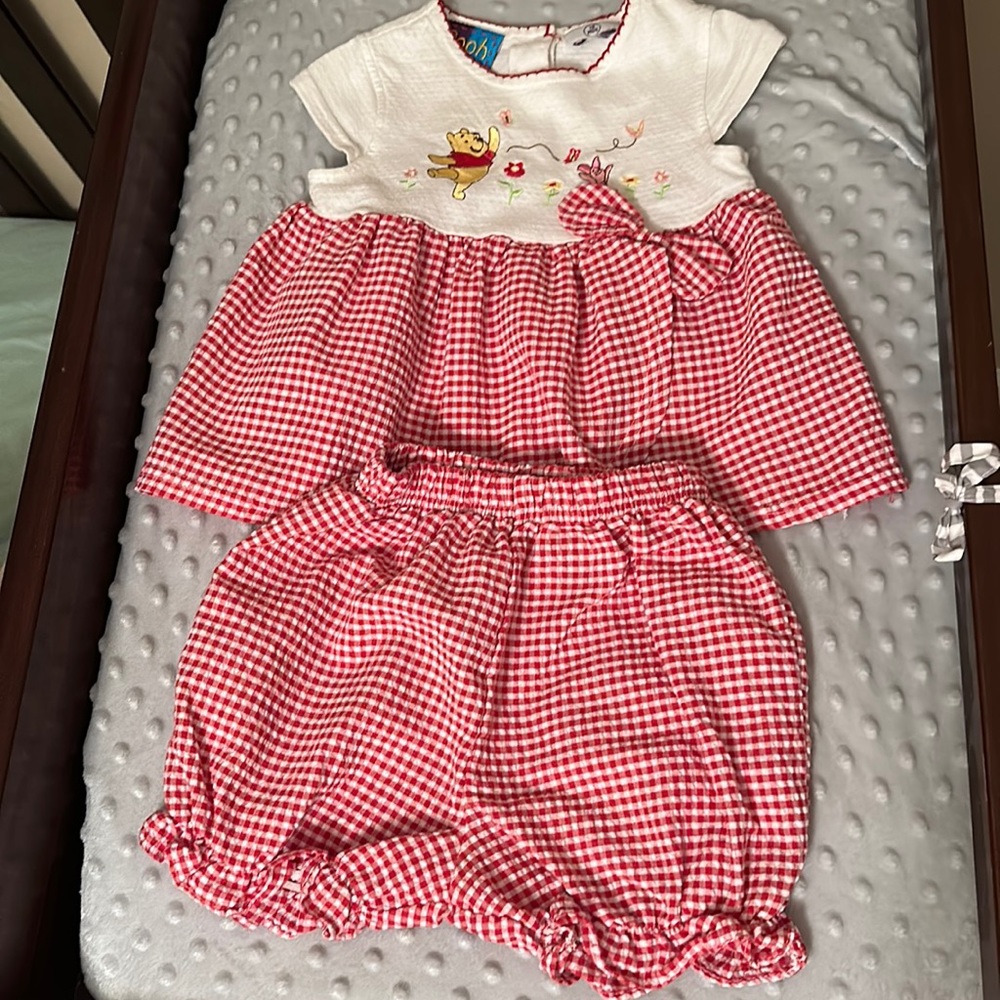 2000’s Pooh Bear Baby Girl Outfit